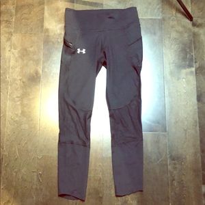 Under Armour compression leggings